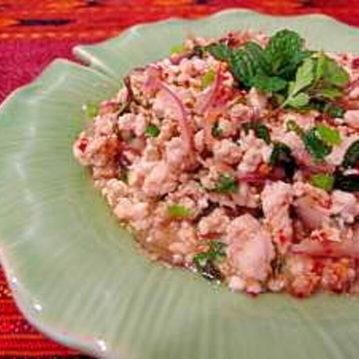 本格タイ料理！鶏ひき肉のハーブ和え